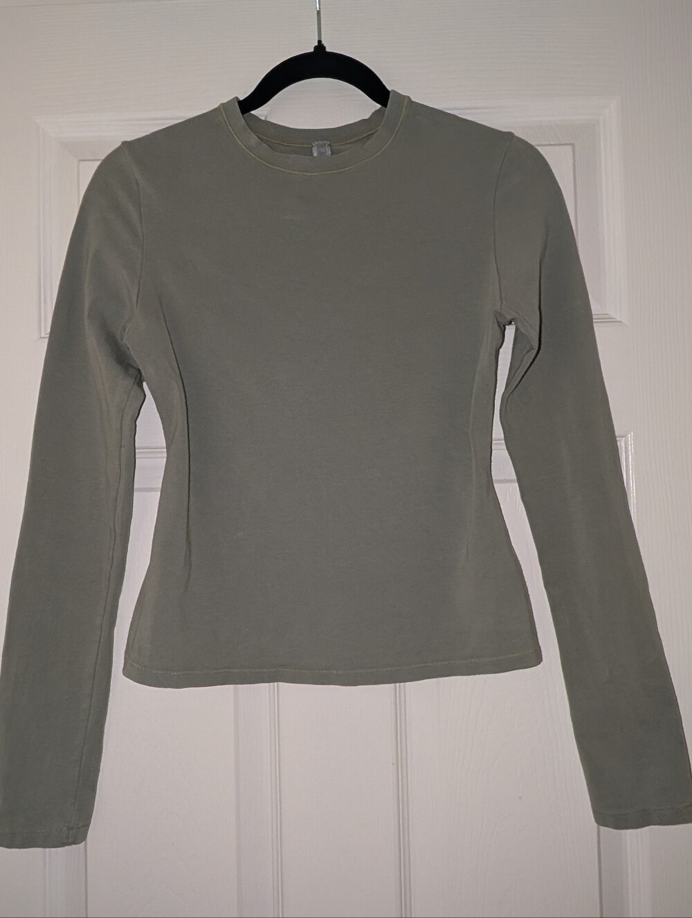SKIMS Long Sleeve M Mineral PTP 16" Length 20" #skims